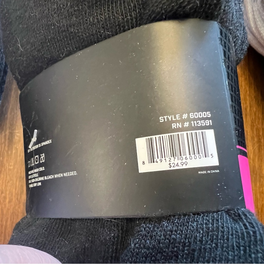 Women's Athletic Socks - Black, White, Gray - Picture 6 of 7